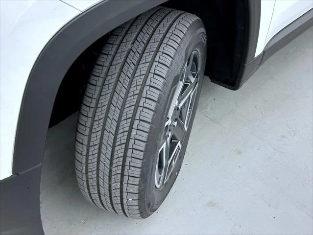 New 2026 Bright White Clearcoat Jeep  image 23