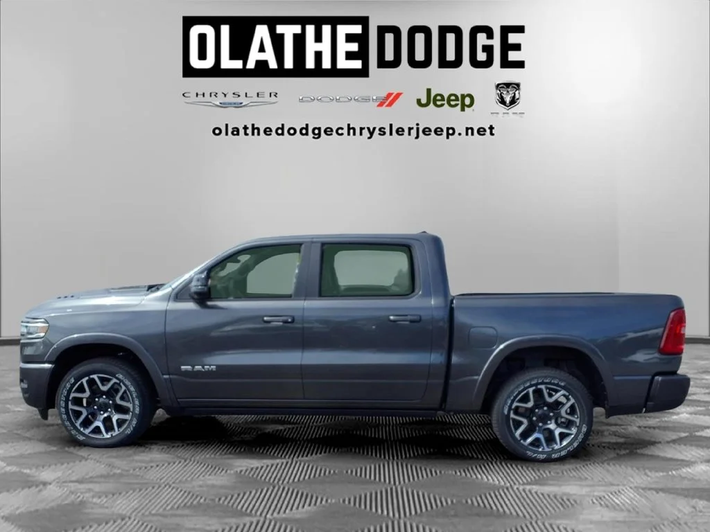 New 2026 Granite Crystal Metallic Clear-Coat Exterior Paint RAM Laramie image 25