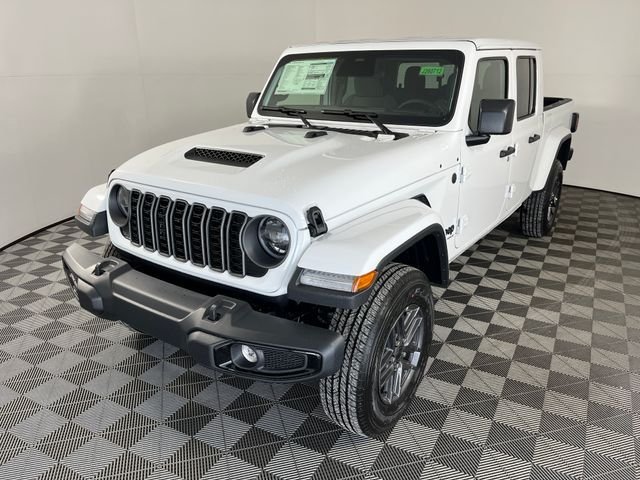 New 2026 Bright White Clear-Coat Exterior Paint Jeep Sport S image 2