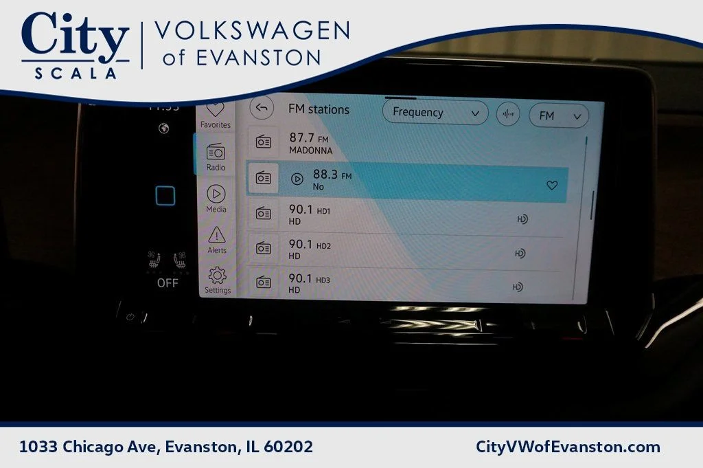 New 2026 Black Volkswagen 2.0T SE w/Technology image 16