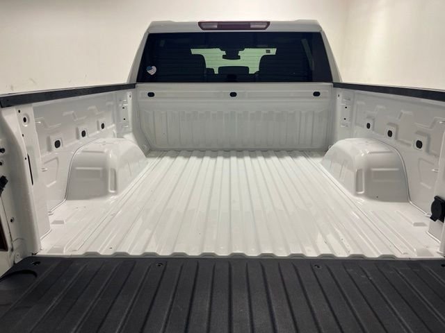 Used 2026 White Chevrolet LT image 28