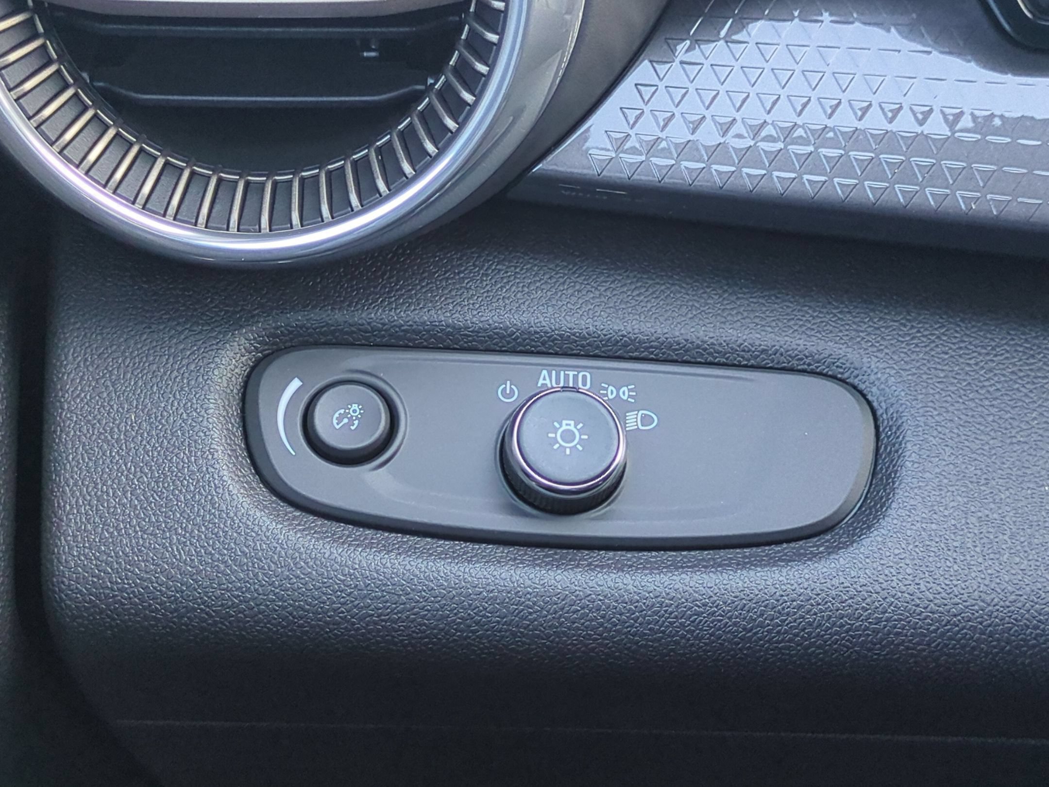 2026 Chevrolet Trax Activ - Photo 26