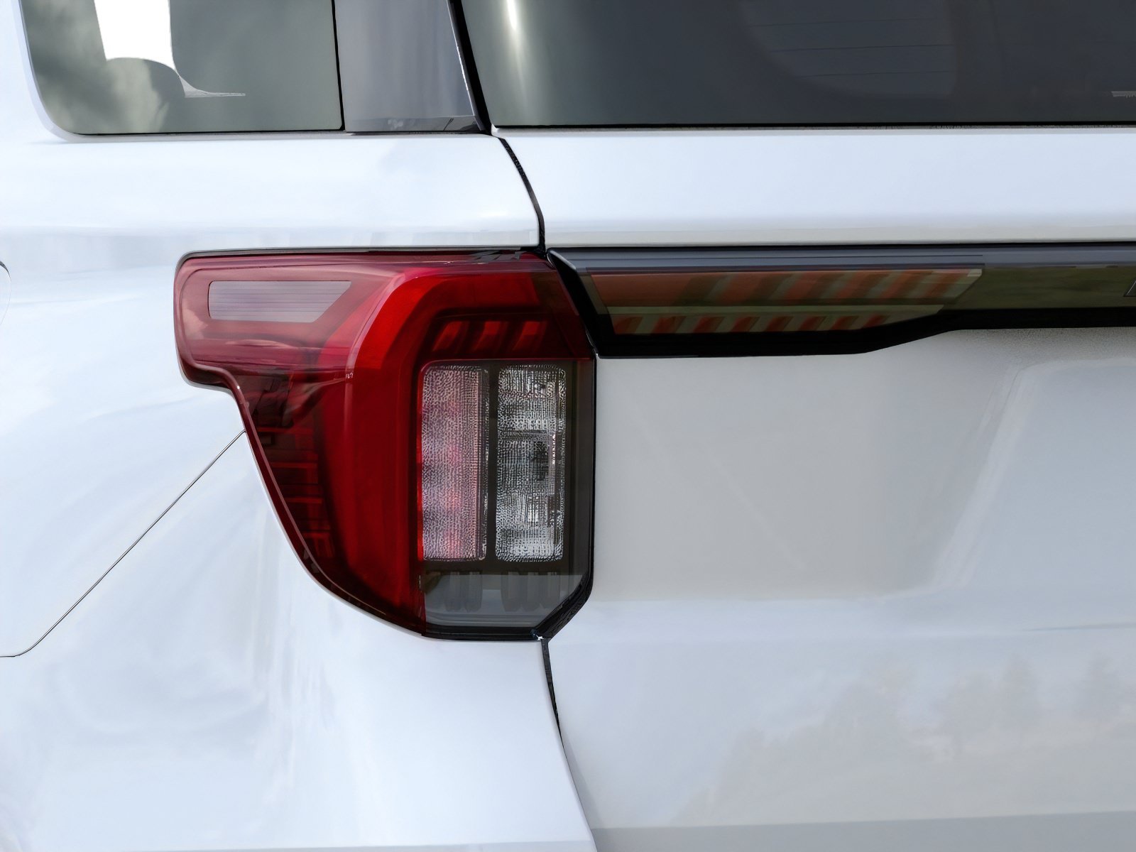 New 2027 Star White Metallic Tri-Coat Ford ST image 21