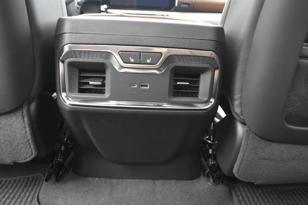 New 2026 Glacier White Tricoat GMC Denali Ultimate image 23