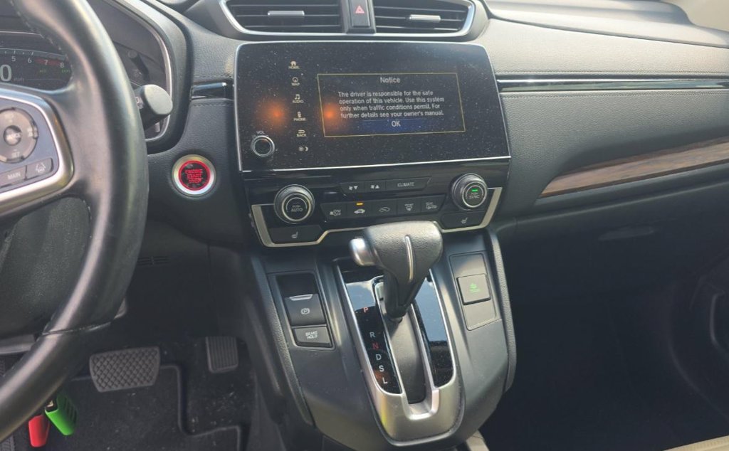 Used 2017 White Honda Touring image 6
