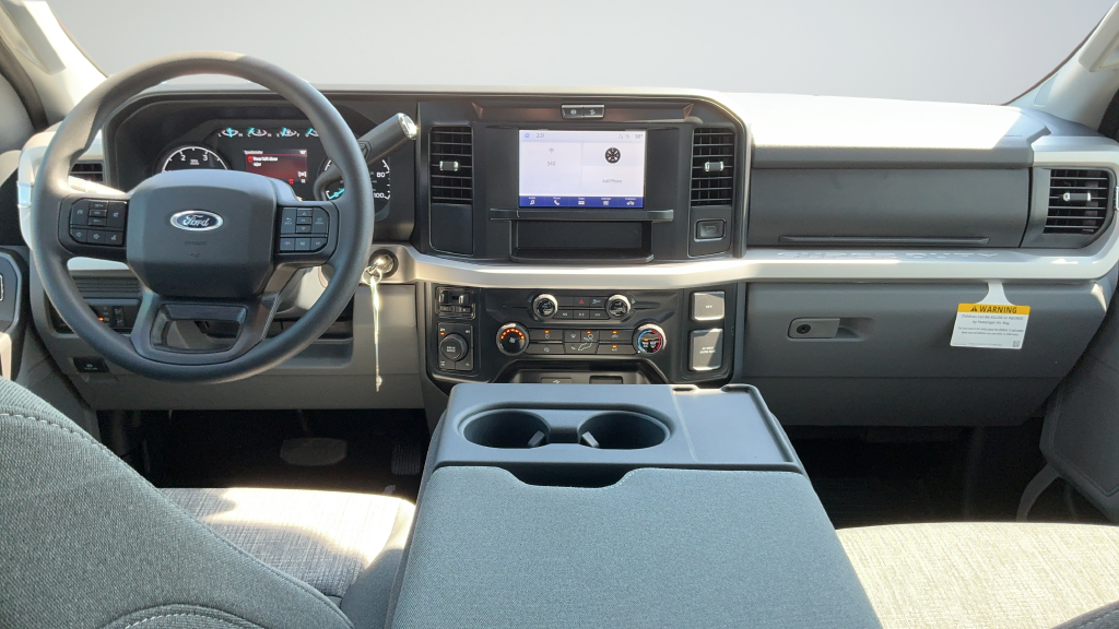 New 2026 Oxford White Ford XLT image 7