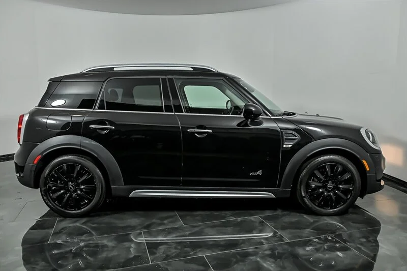 Used 2019 Midnight Black Metallic MINI Cooper ALL4 image 10
