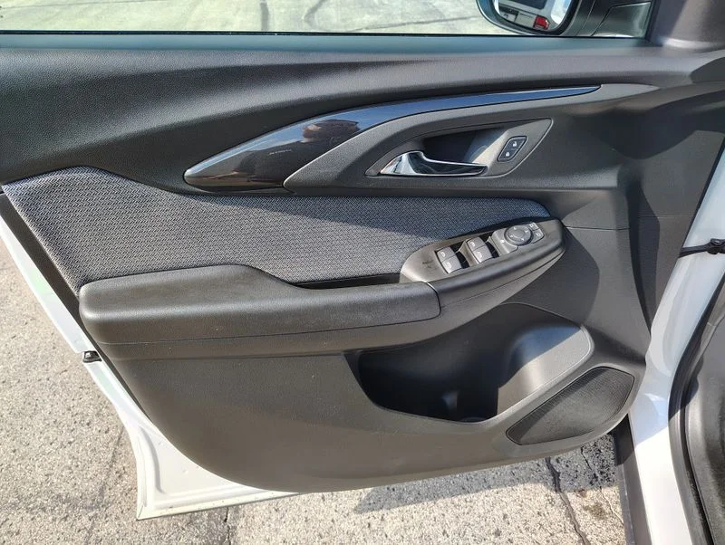 Used 2023 White Chevrolet LT image 15