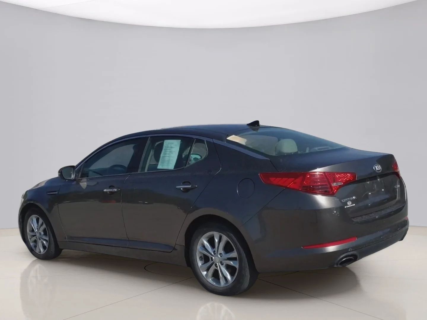 Used 2013 Brown Kia EX image 3