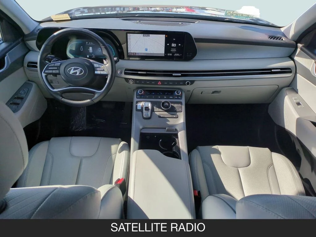 Used 2025 Gray Hyundai SEL image 13