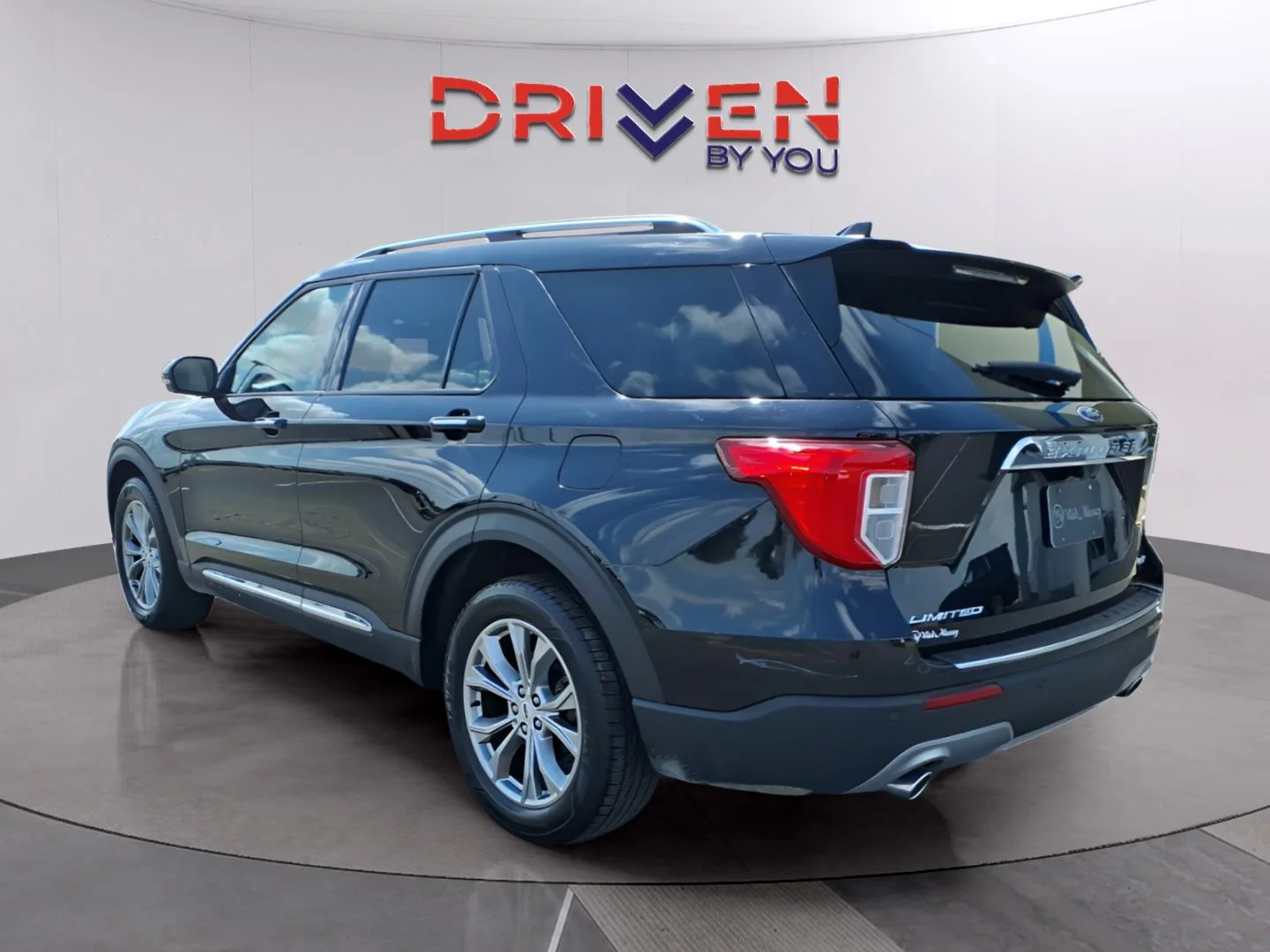 Used 2023 Agate Black Ford Limited image 3