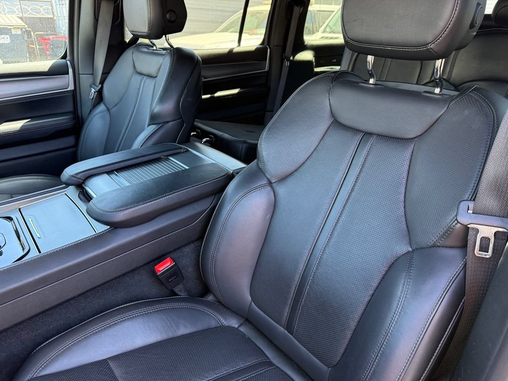 Used 2025 Black Jeep Series II image 12