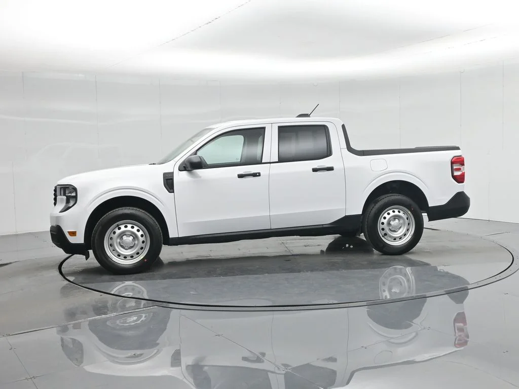 New 2026 Oxford White Ford XL image 26