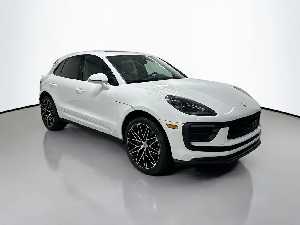 Used 2026  Porsche  image 7