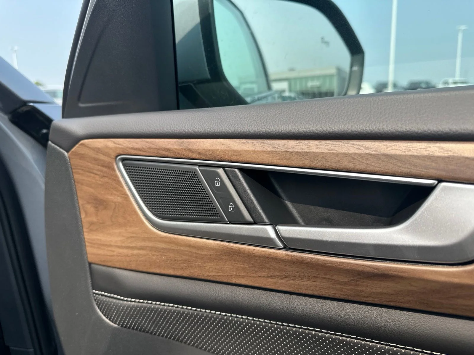 2026 Volkswagen Atlas SE w/Tech - Photo 47