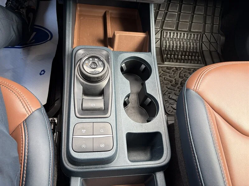 Used 2022 Black Ford Lariat image 11