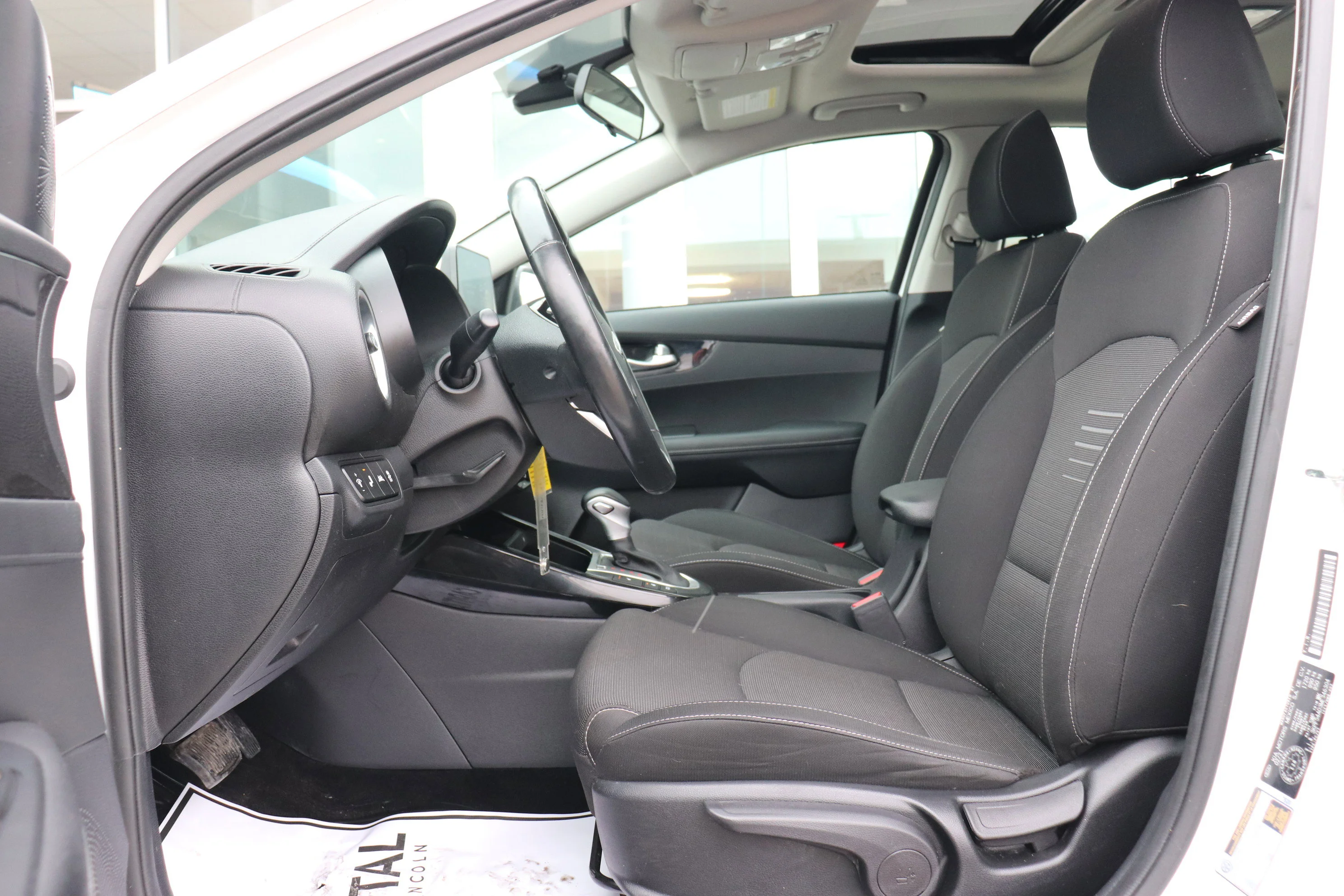 Used 2021 White Kia EX image 6