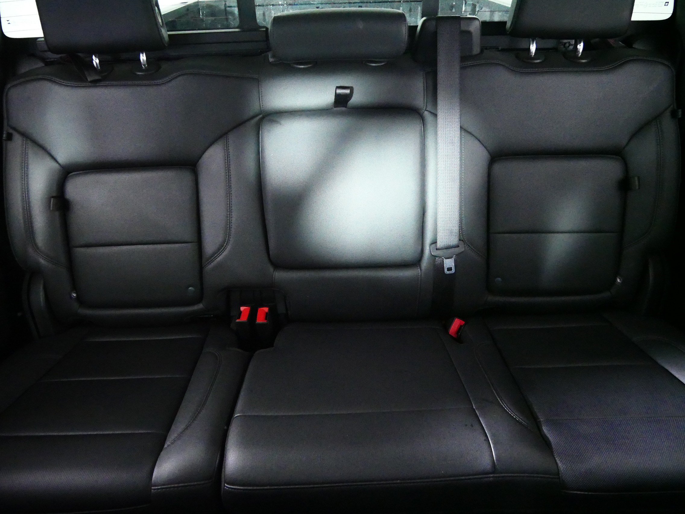 Used 2023 Titanium Rush Metallic GMC SLT image 13