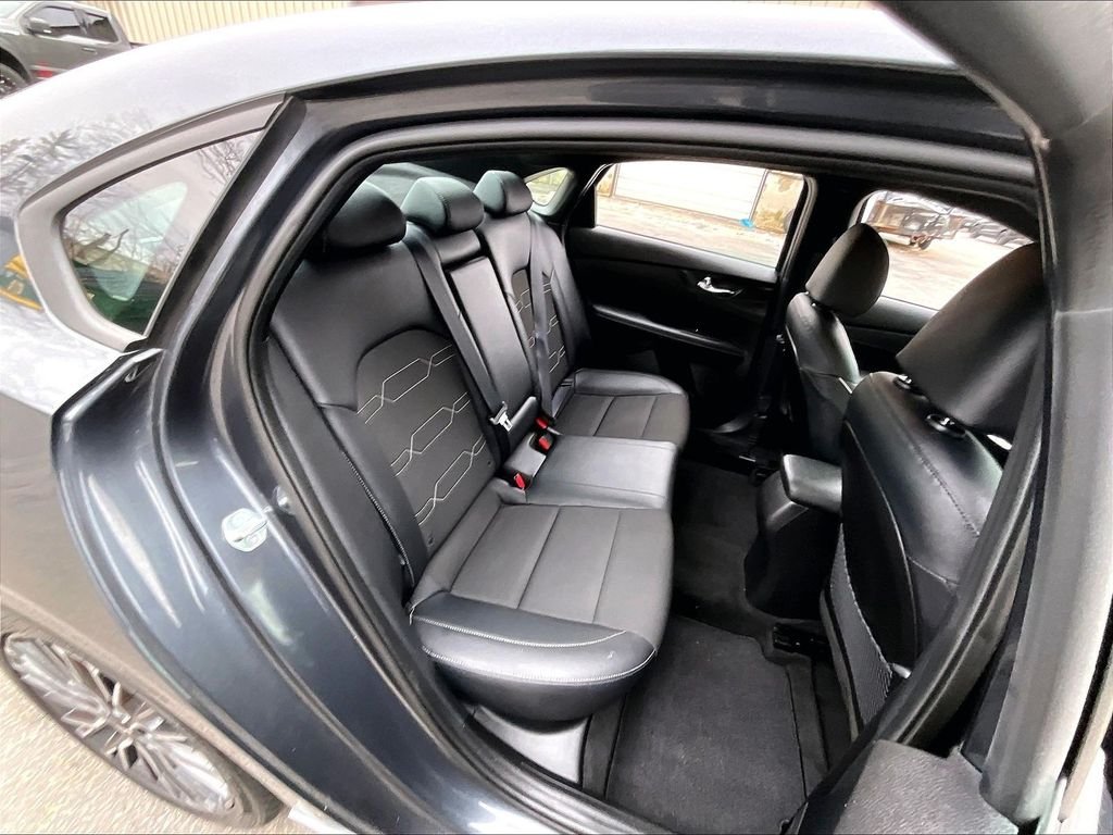 Used 2023 Gravity Gray Kia GT-Line image 16