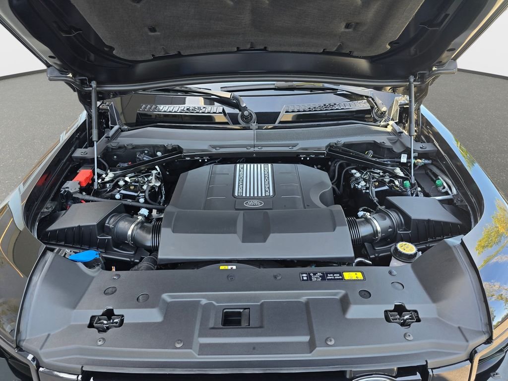 New 2026 Santorini Black LAND ROVER V8 image 33