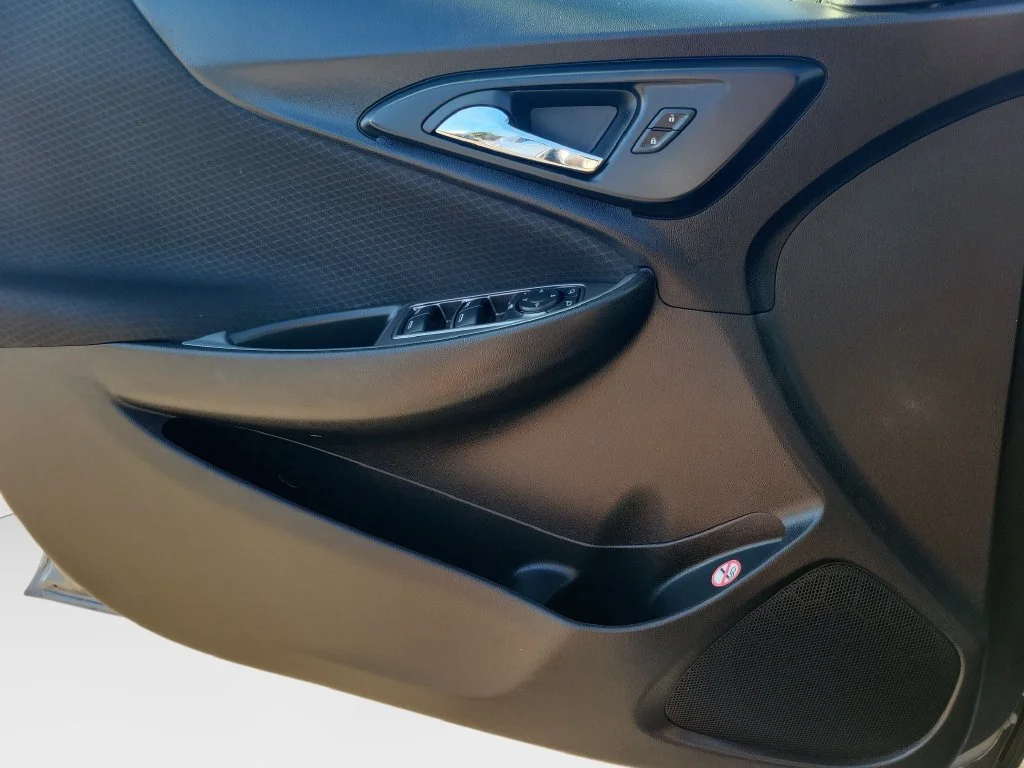 Used 2025 Gray Chevrolet LT image 30