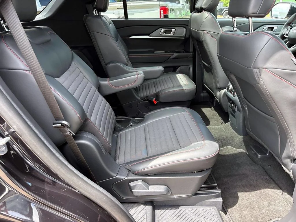 Used 2026 Black Metallic Ford ST-Line image 19