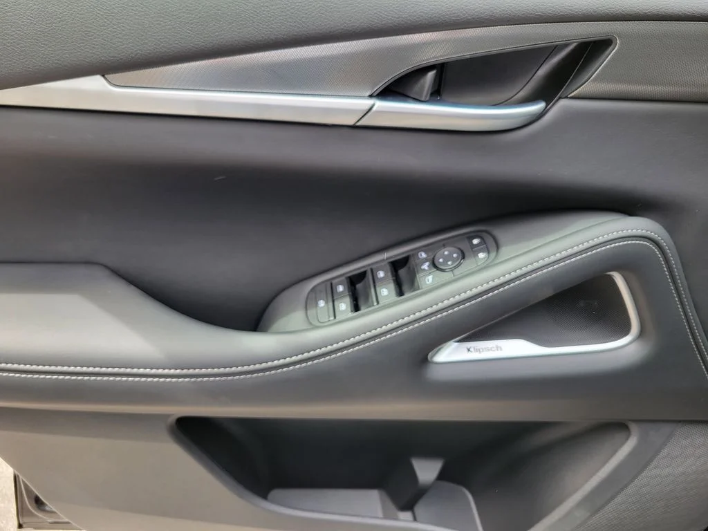 New 2027 MINERAL BLACK INFINITI Luxe FWD image 12