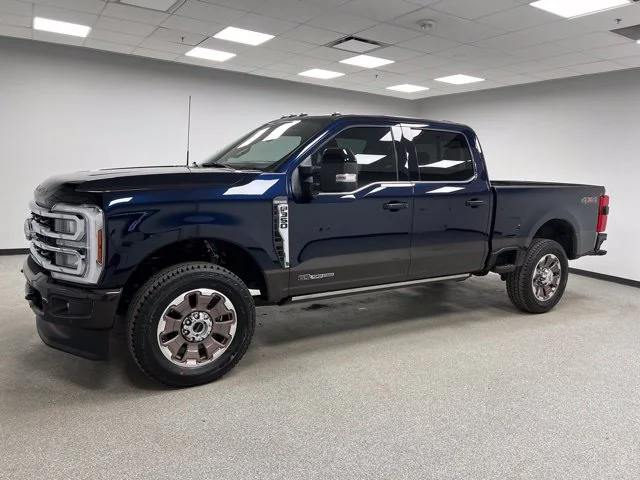 Used 2025 Blue Ford King Ranch image 6