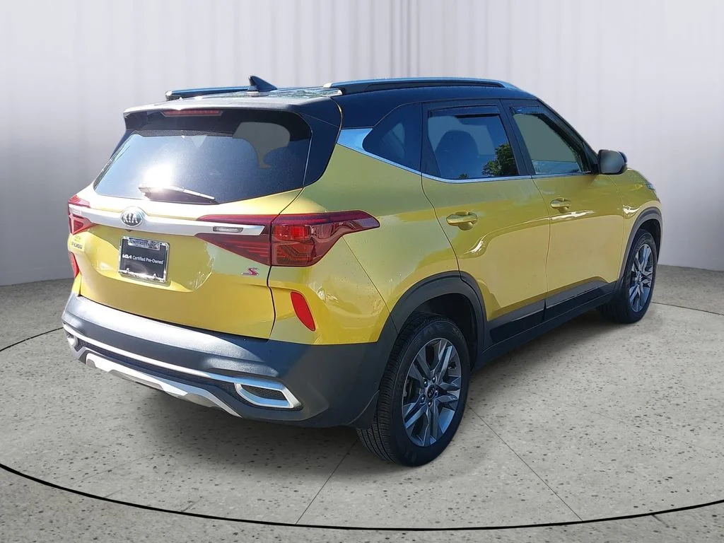 Used 2021 Yellow Kia S image 3