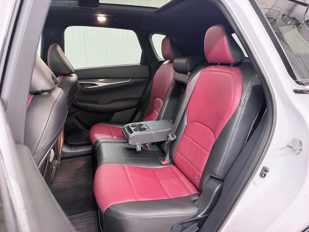 Certified Used 2023 White INFINITI SPORT image 31