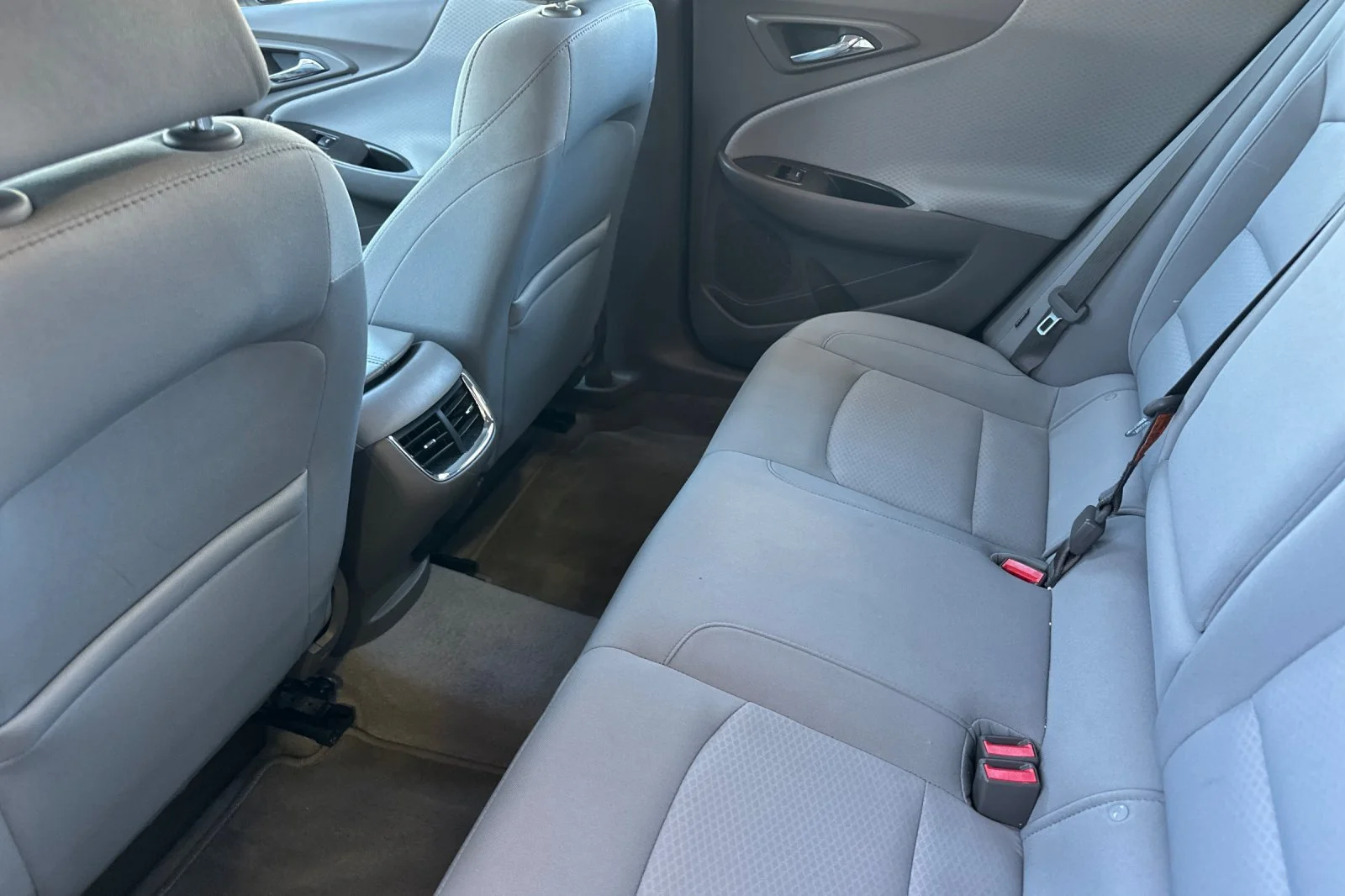 Used 2017 Silver Ice Metallic Chevrolet LT image 12