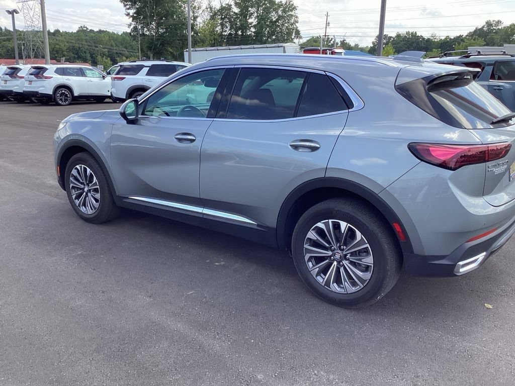 Used 2024 Gray Buick Preferred image 19