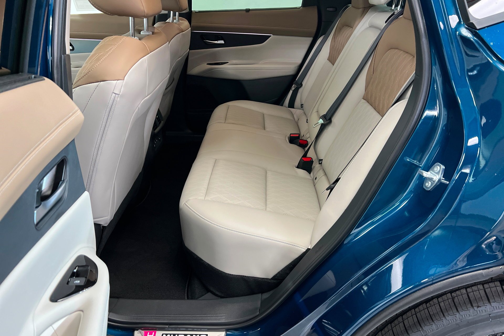New 2026 Aurora Blue Pearl Metallic / Super Black Two-tone Nissan Platinum image 22