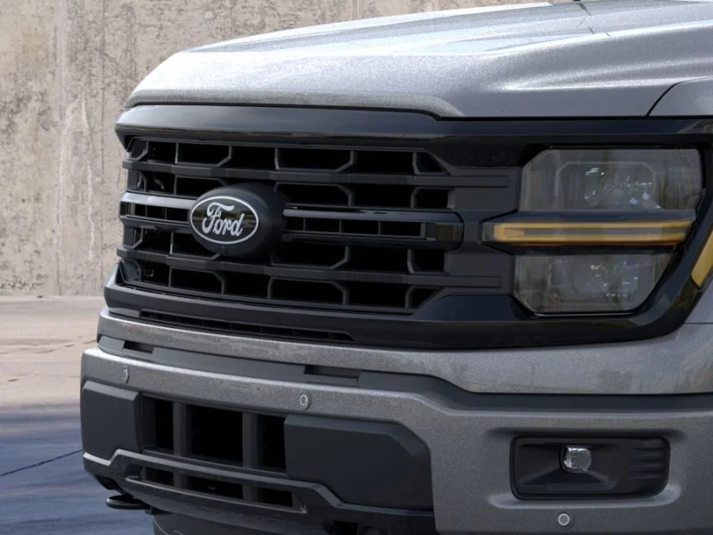 New 2026 Carbonized Gray Metallic Ford XLT image 17