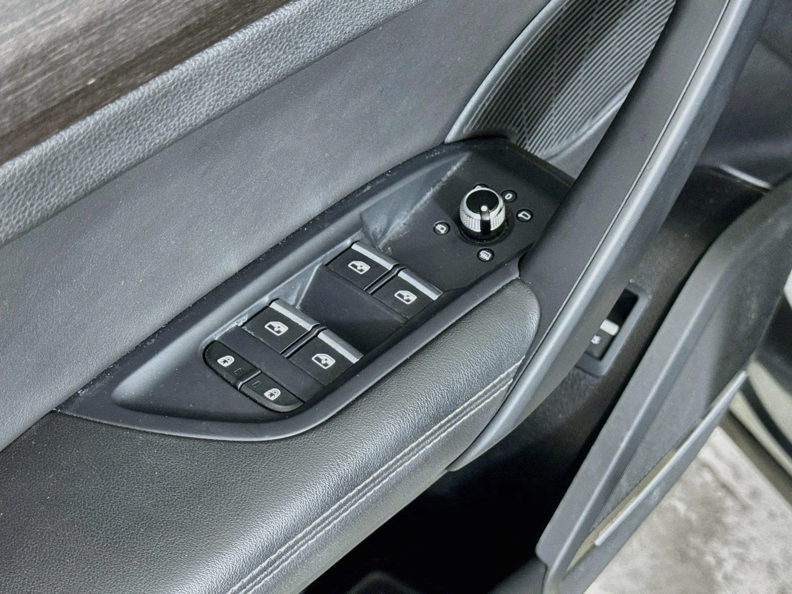 Used 2024  AUDI PREMPLS image 17