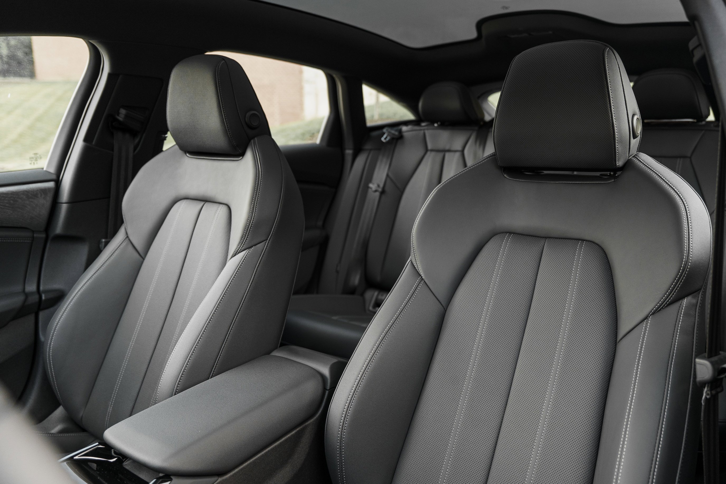 New 2027 Daytona Gray Pearl Effect Audi Premium Plus image 21