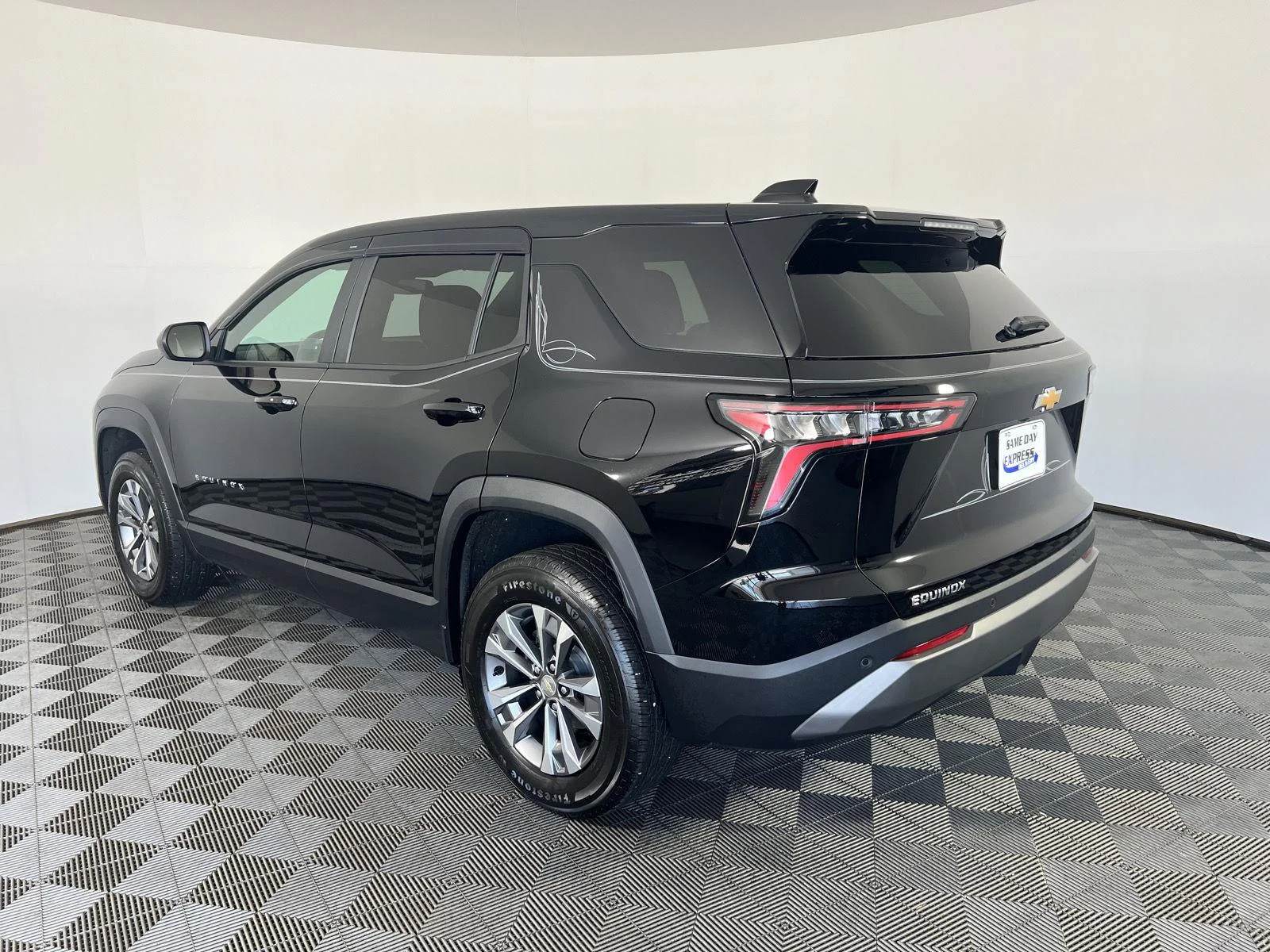 Used 2025 Mosaic Black Metallic Chevrolet LT image 26