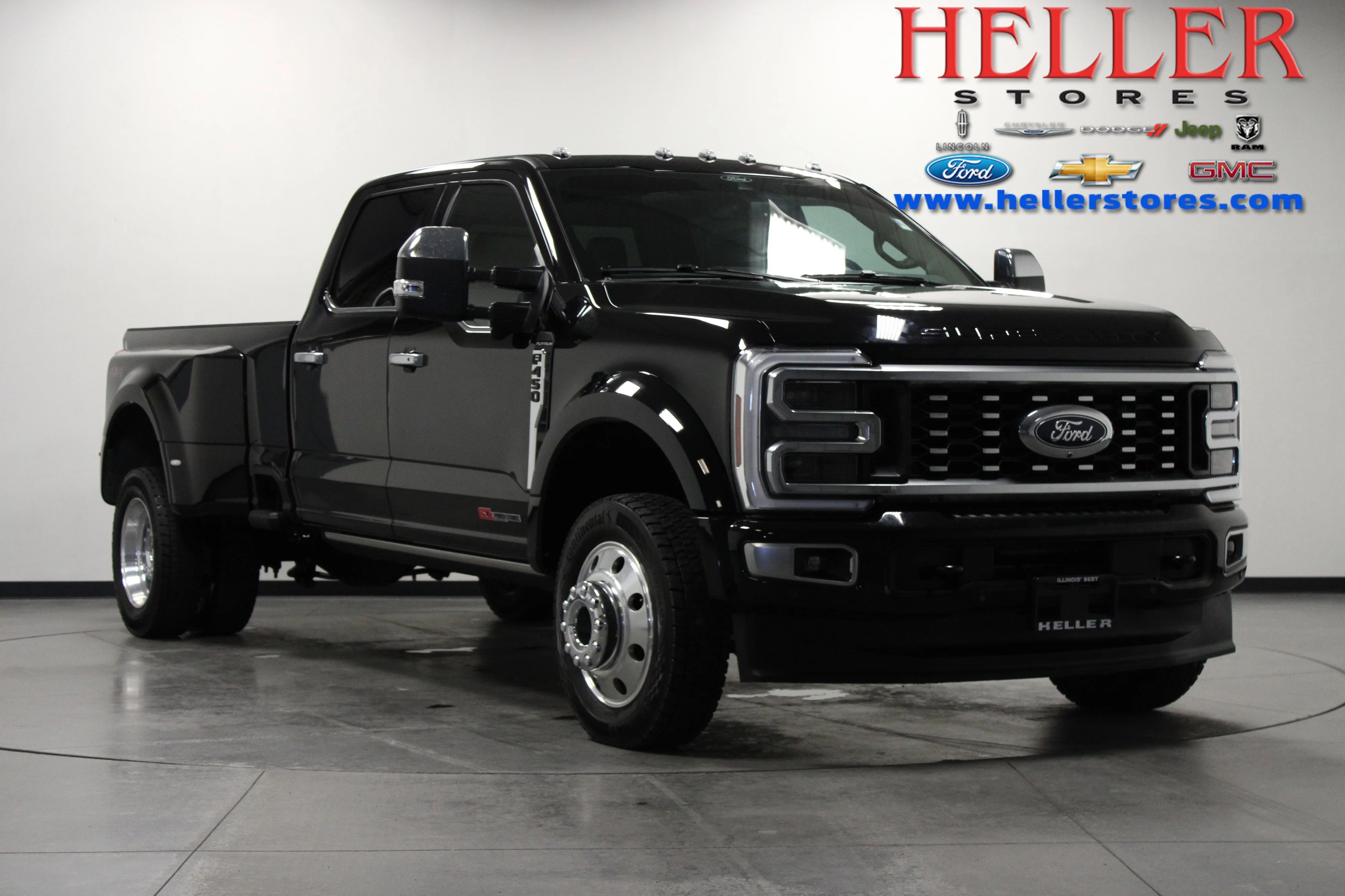 2025 Ford F-450 Platinum 4x4 Crew Cab 8' Box DRW's photo
