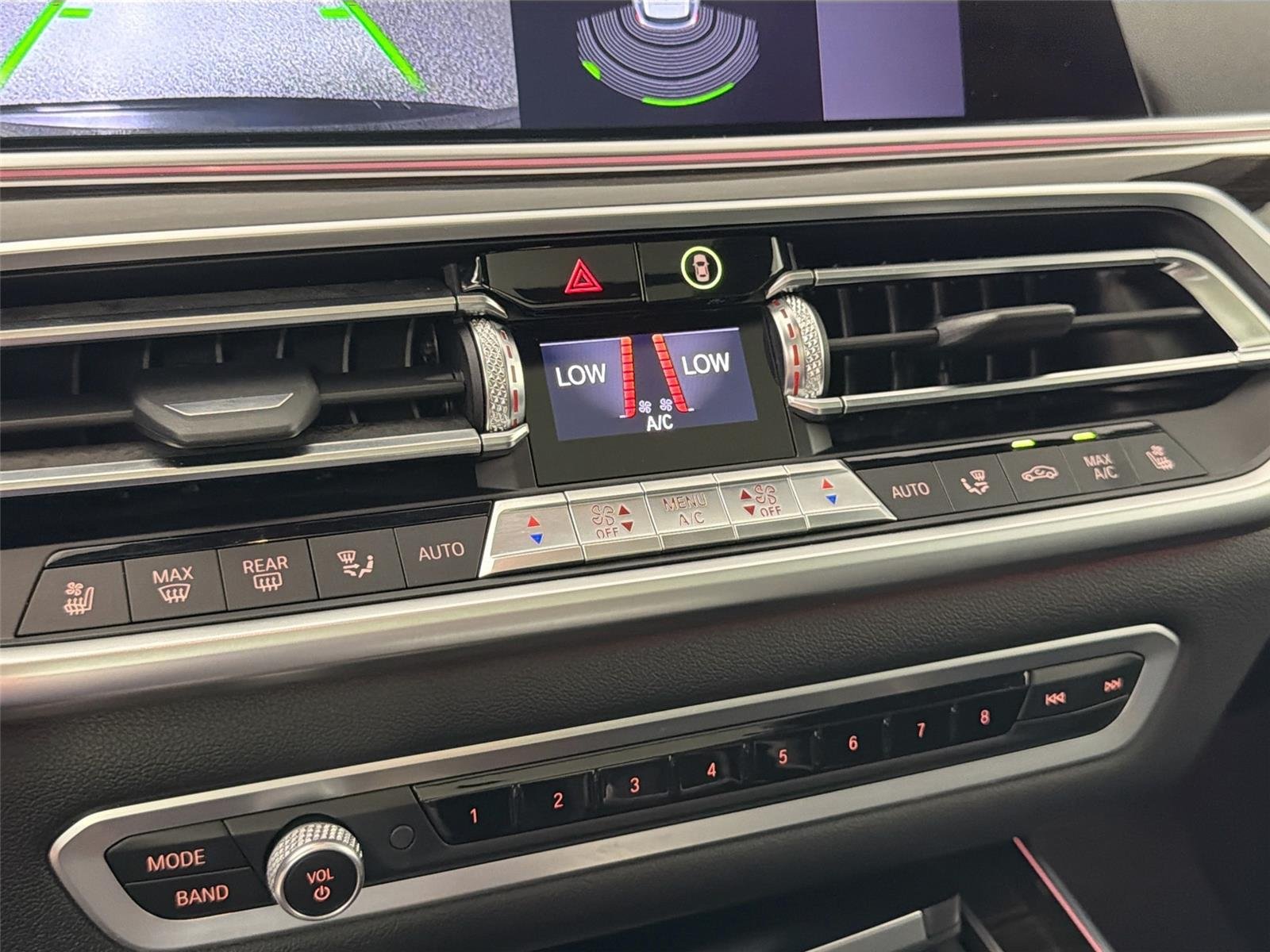 Used 2019 Black Sapphire Metallic BMW xDrive40i image 15