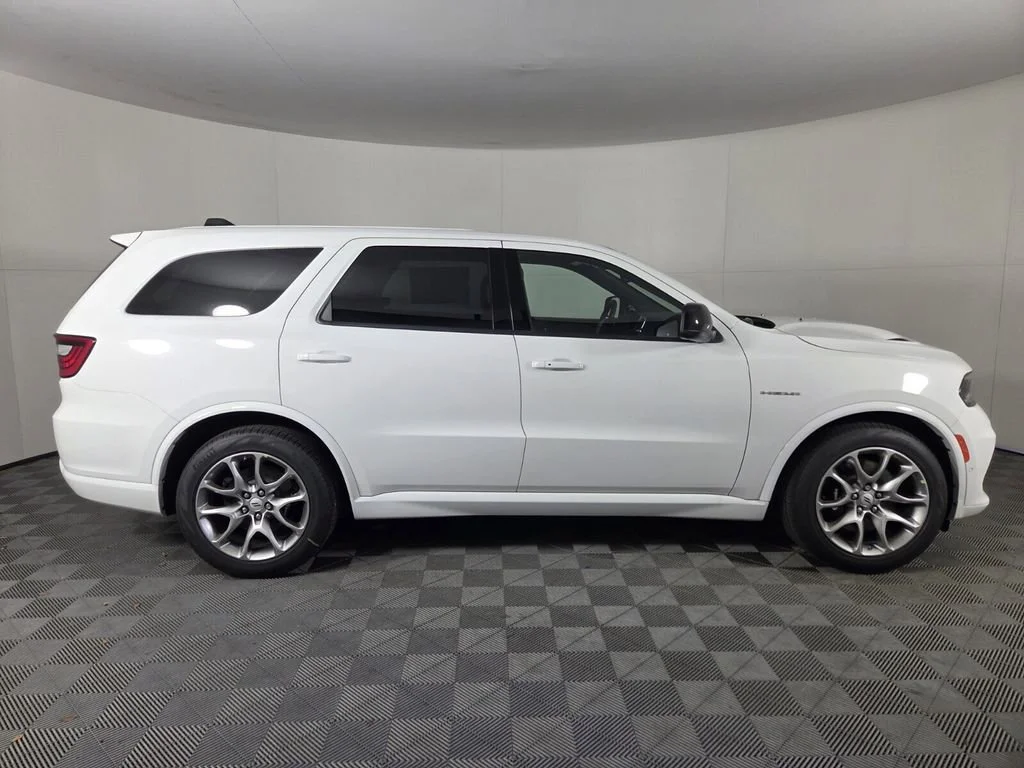 New 2026 White Knuckle Clear-Coat Exterior Paint Dodge GT HEMI V8 image 5