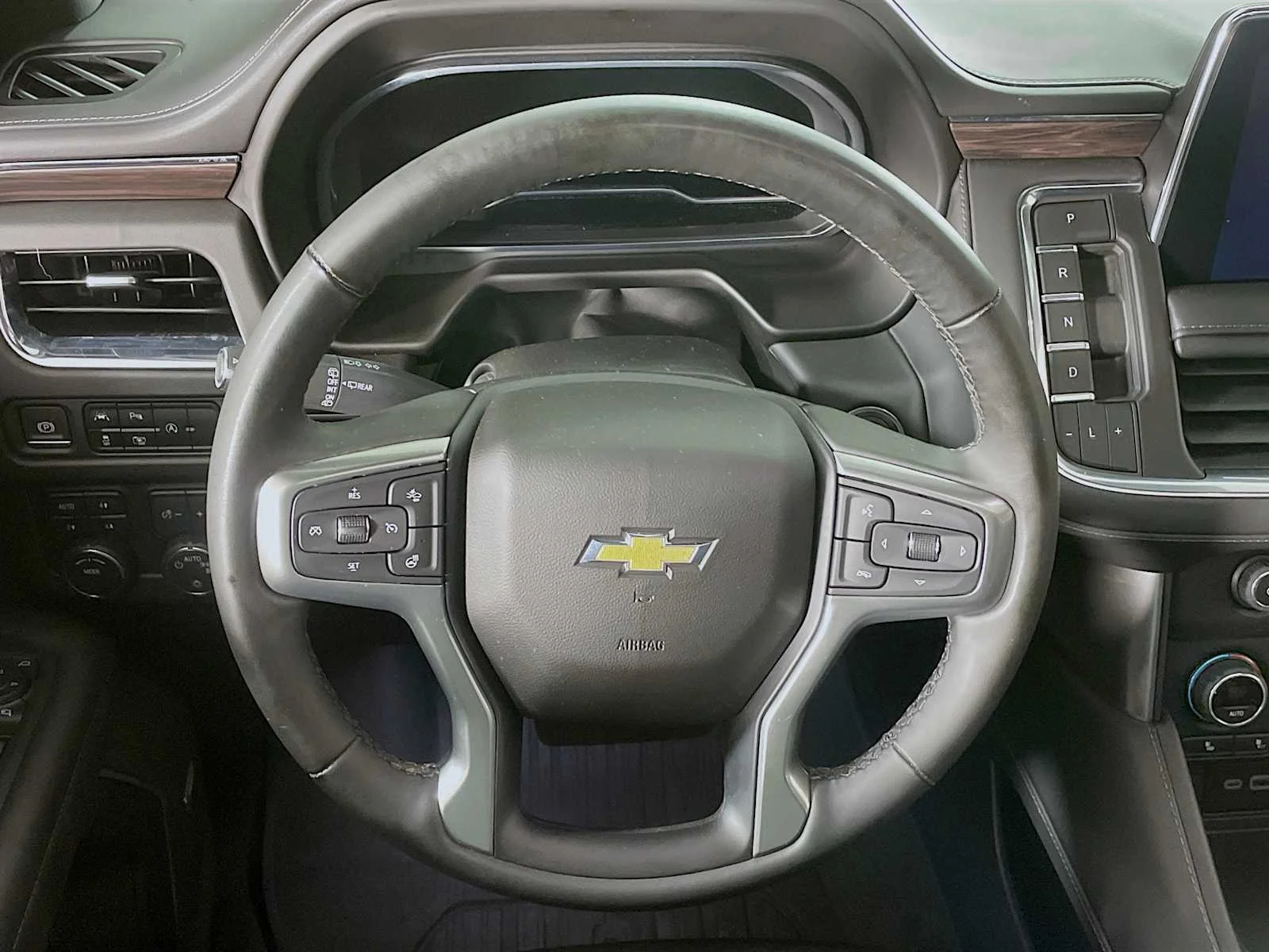 Used 2023 Silver Sage Metallic Chevrolet LT image 9