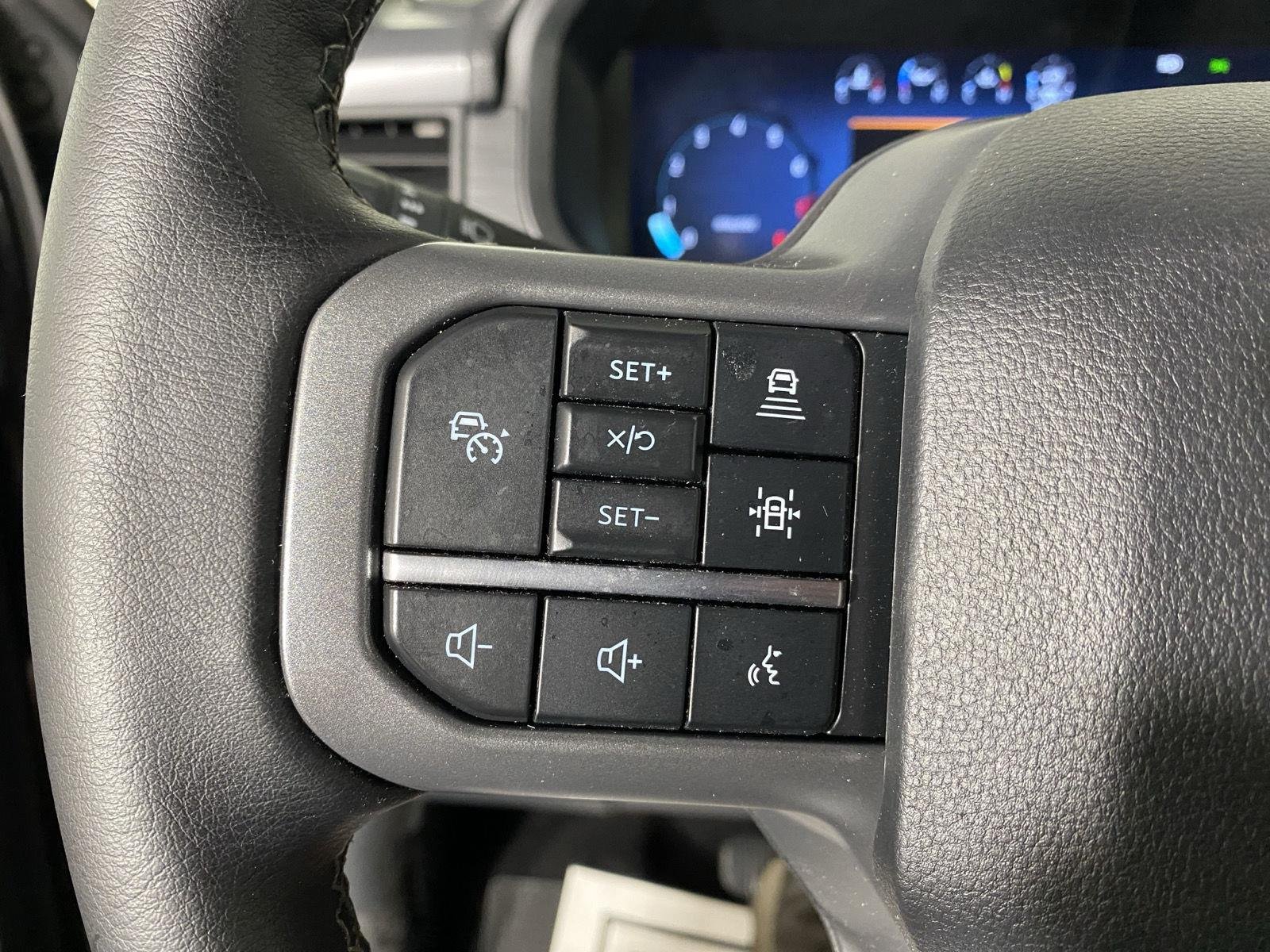 Used 2025 Agate Black Ford XLT image 15