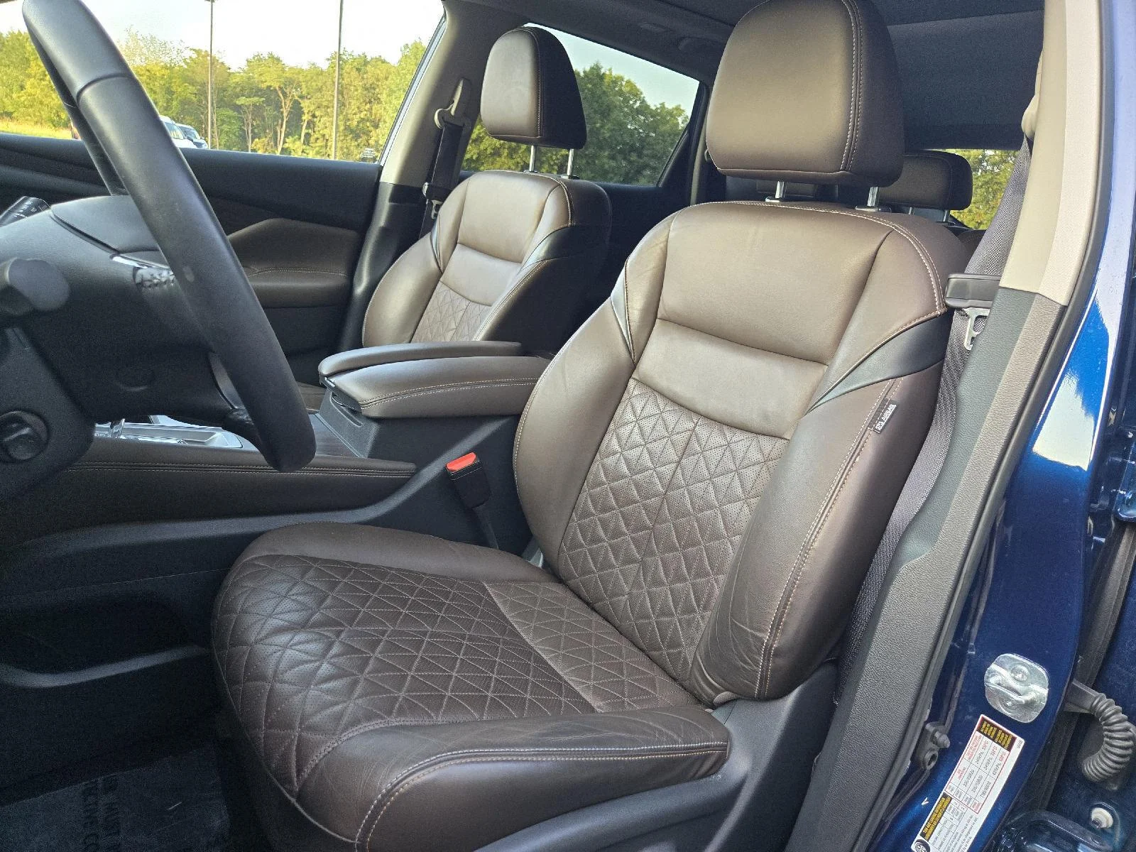 Used 2021 Deep Blue Pearl Nissan Platinum image 13