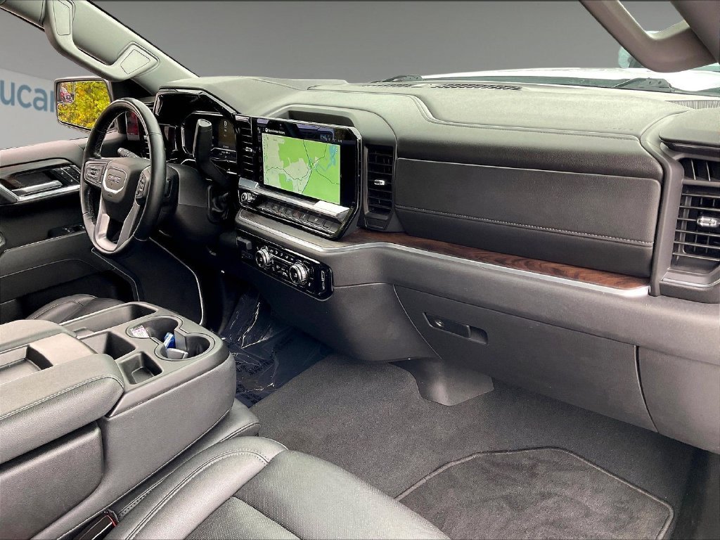 Used 2025 Summit White GMC SLT image 13