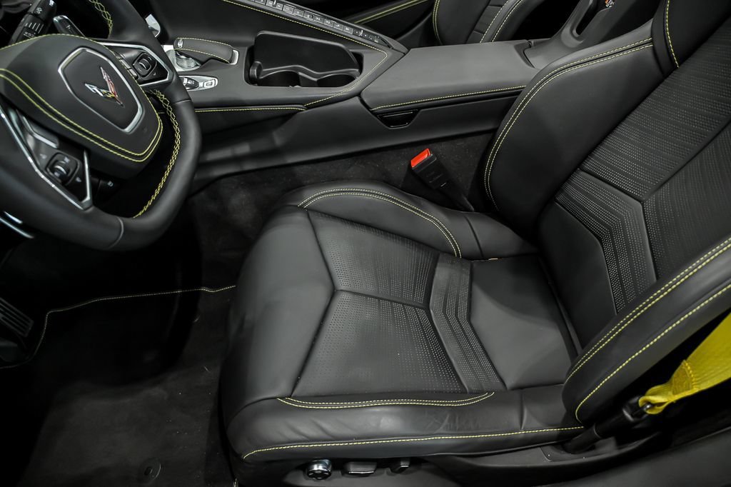 2023 Chevrolet Corvette 3LT - Photo 16