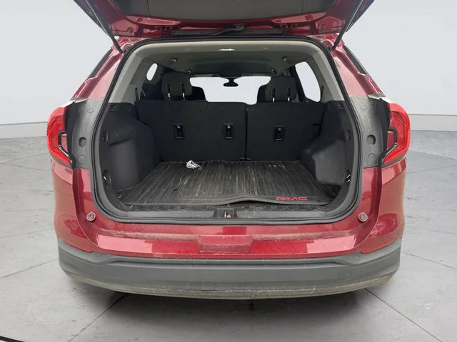 Used 2018 Red GMC SLE image 20