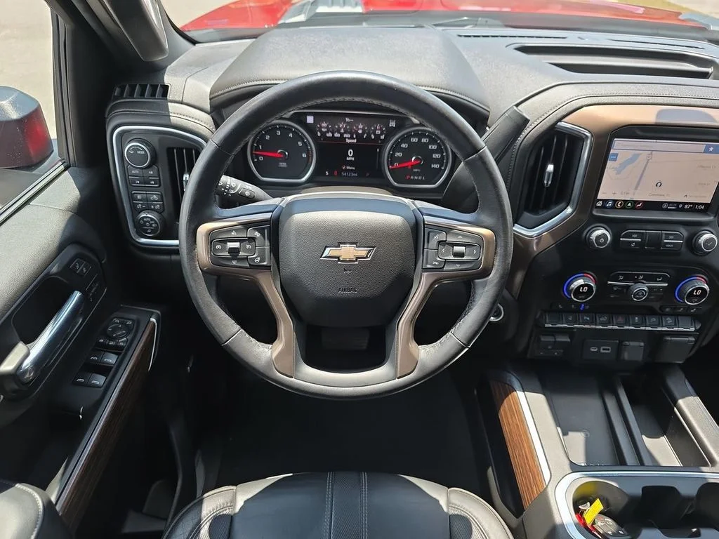 Used 2023 Red Chevrolet High Country image 11