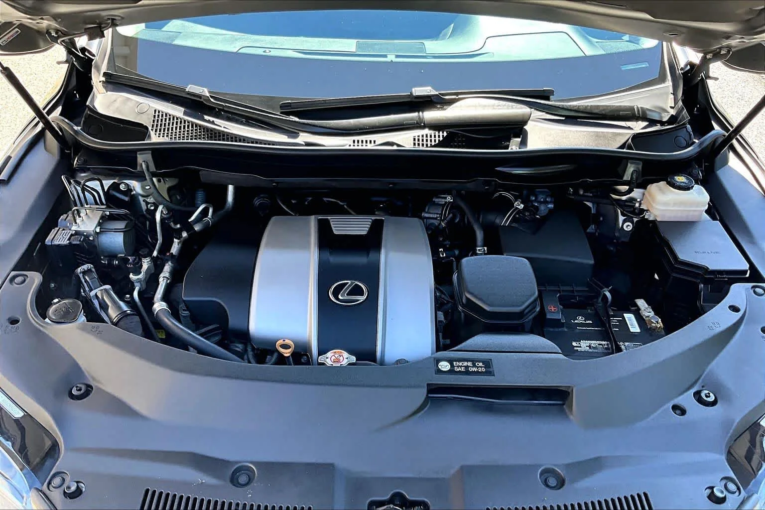 Used 2020 Atomic Silver Lexus  image 63