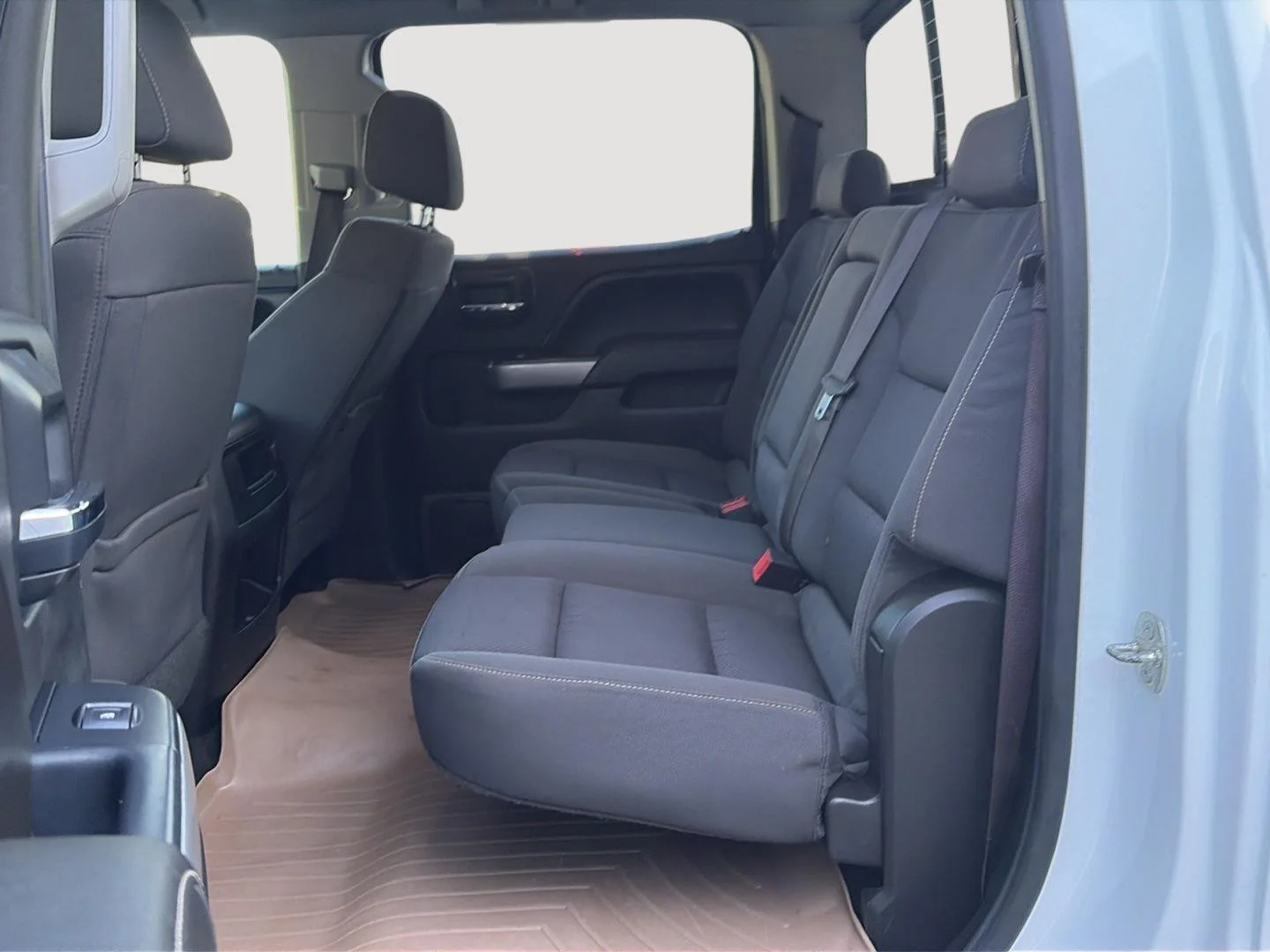 Used 2016 Summit White Chevrolet LT image 28