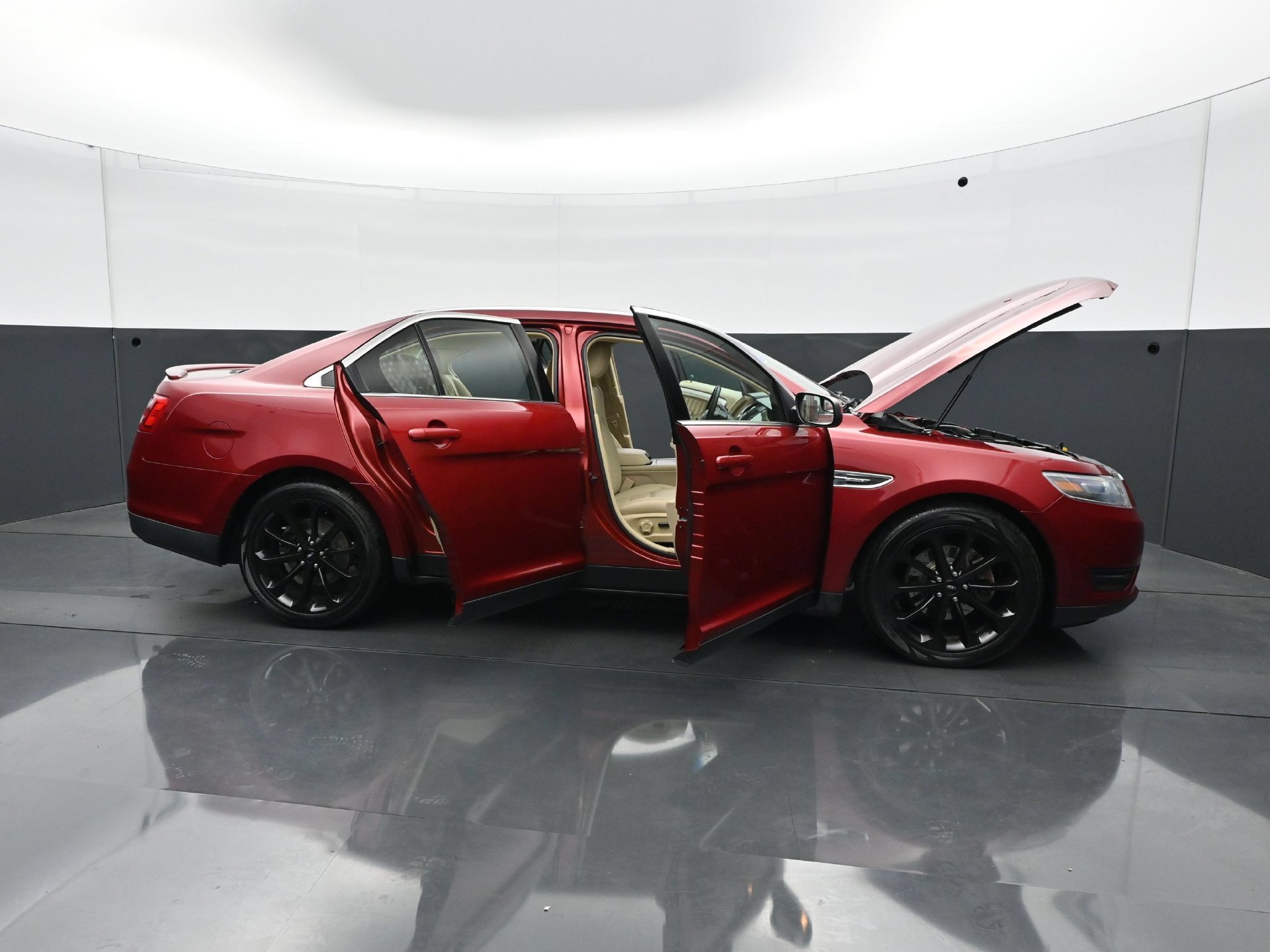 Used 2015 Ruby Red Metallic Ford SEL image 34